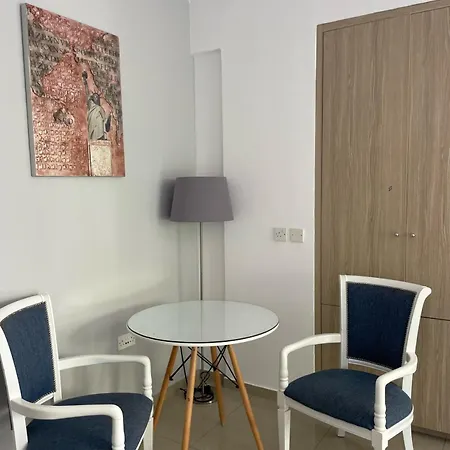 Floor 1br W Double Bed 102 Paphos